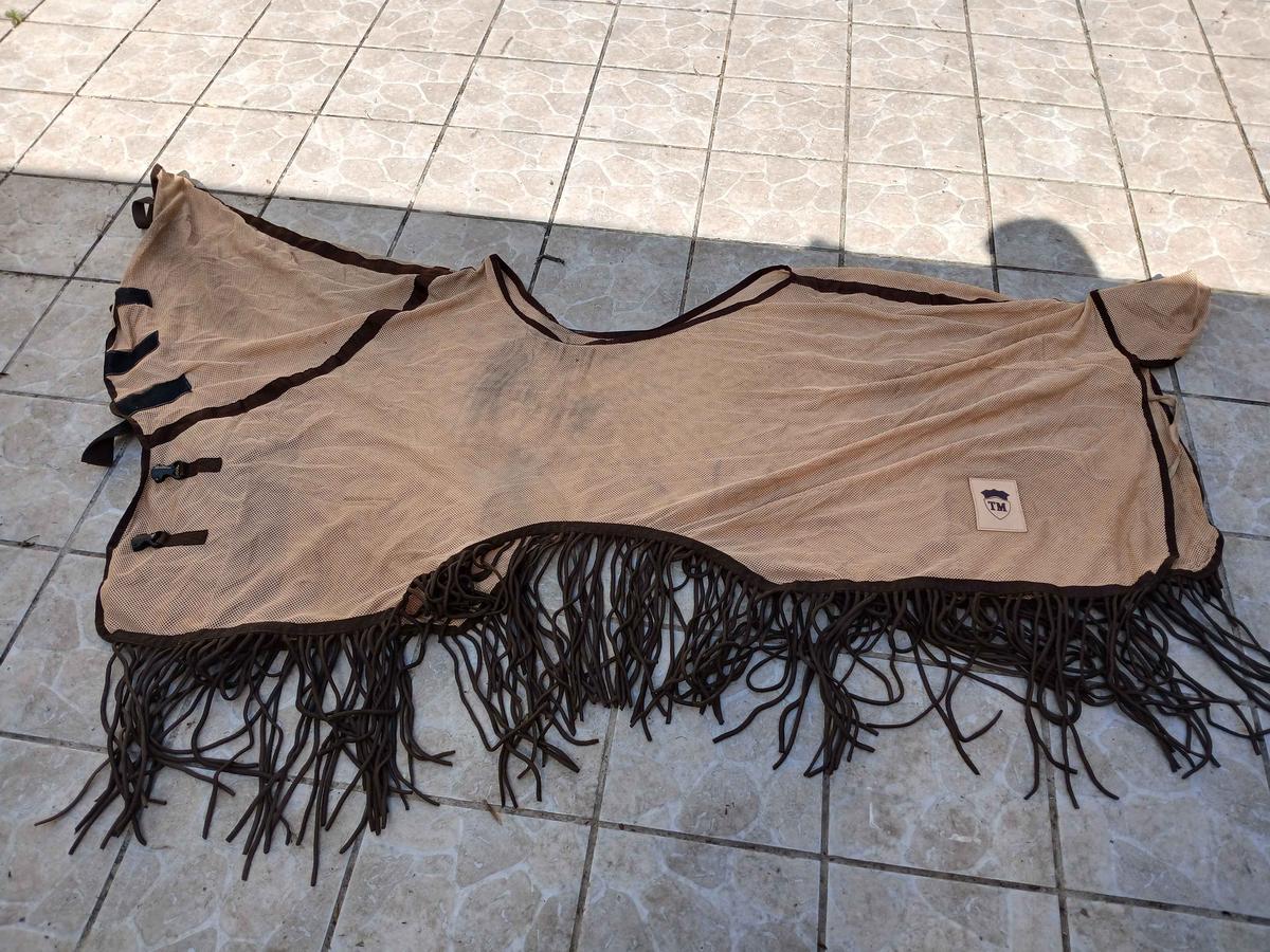 Couverture antimouche de monte avec franges 135cm Kramer
