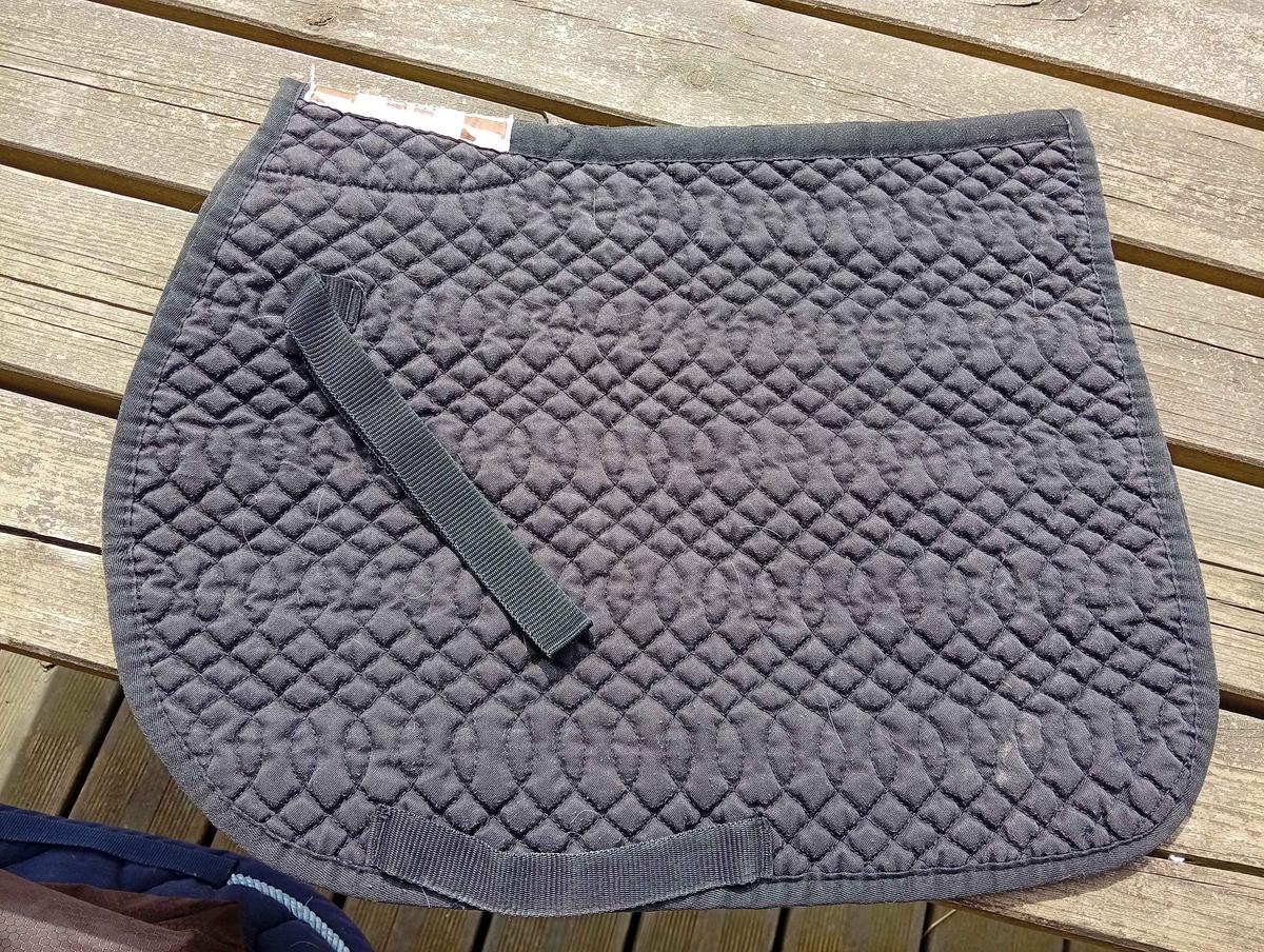 tapis noir coton T de T