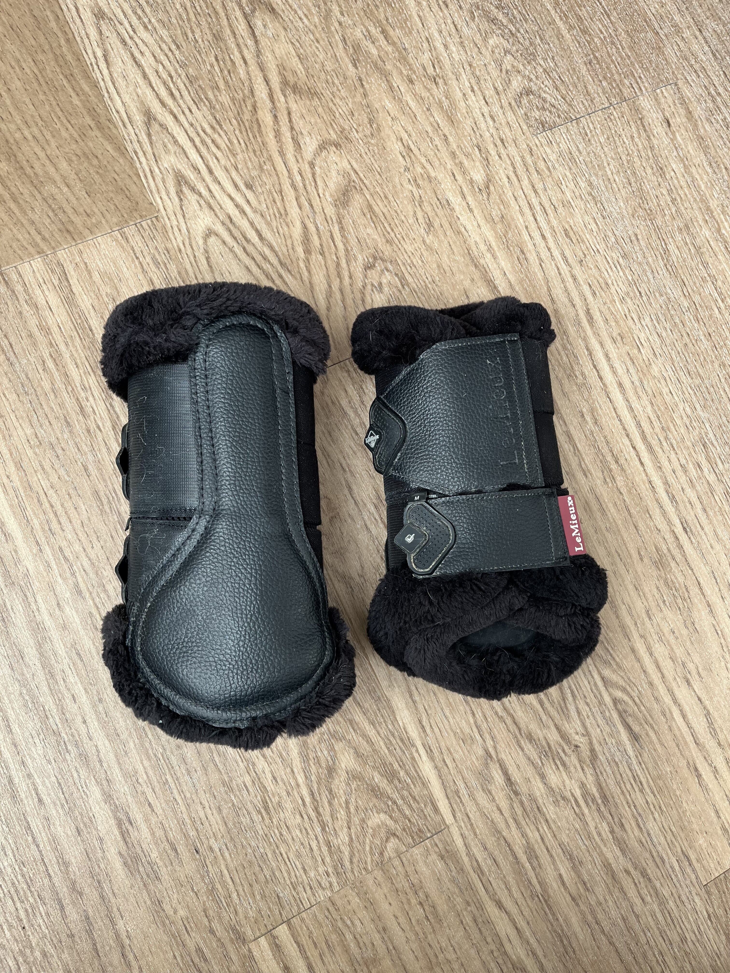 ensembles x4 guêtres fermees LeMieux noir mesh