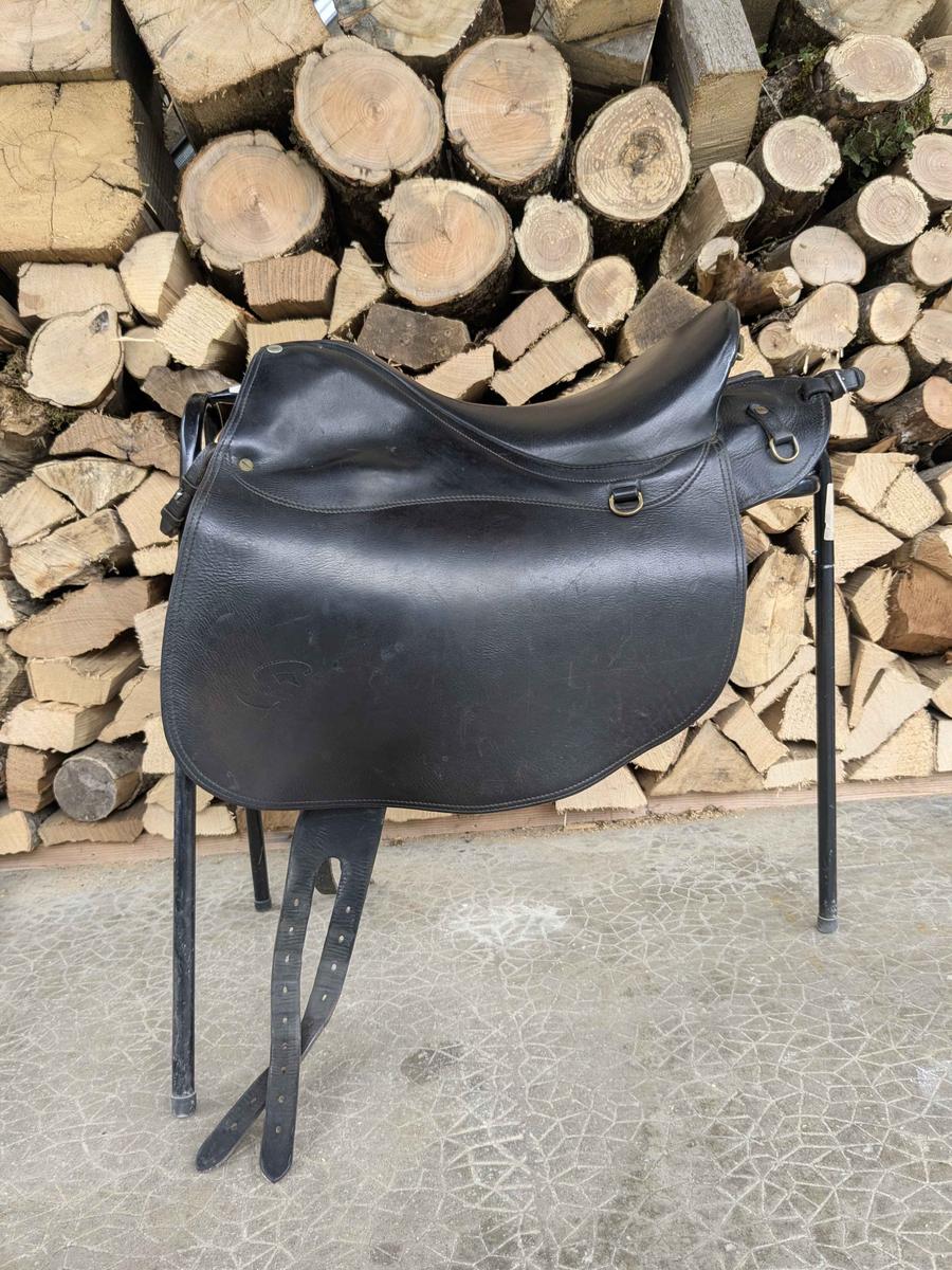 Selle de randonnée Forestier TREC 17"