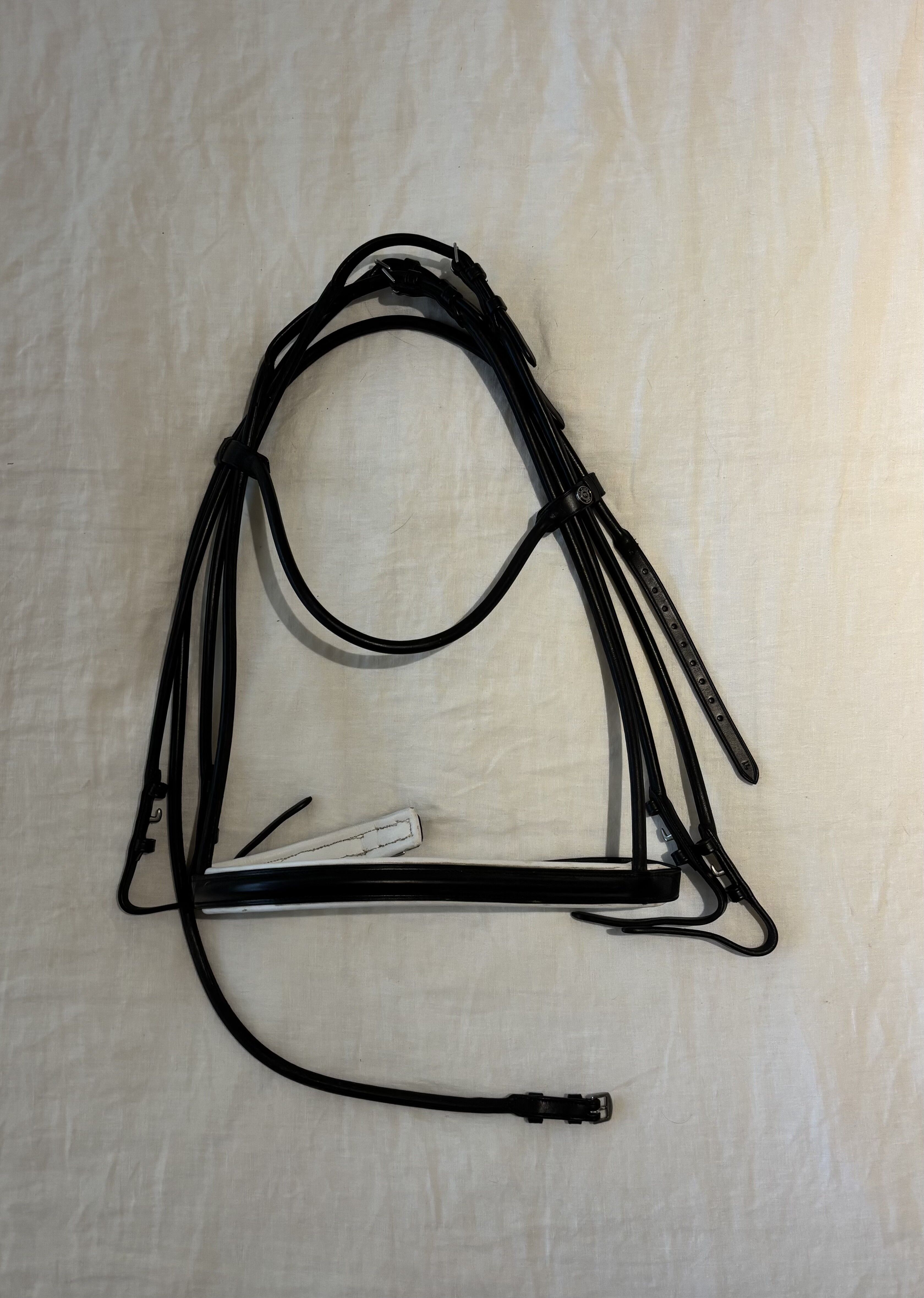 bride noir/blanc cuir rond