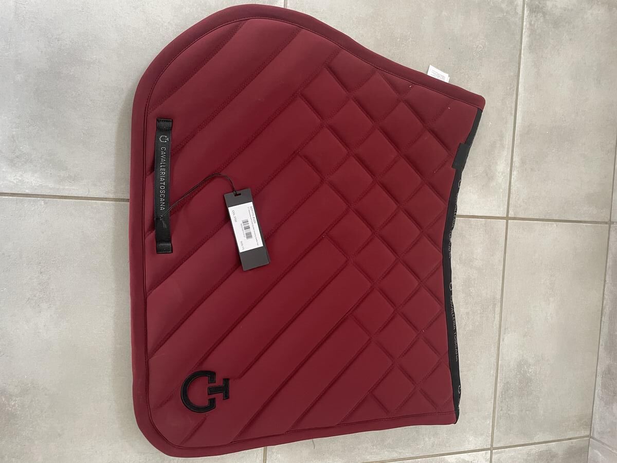 Tapis cavalleria toscana neuf