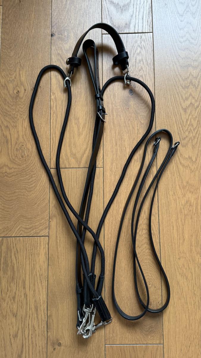 Gogue noir à poulies + rênes de gogue - taille cheval - état neuf