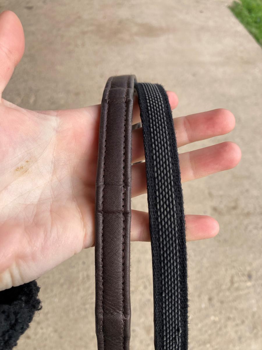 Rênes Stubben cuir marron grip arrêtoirs