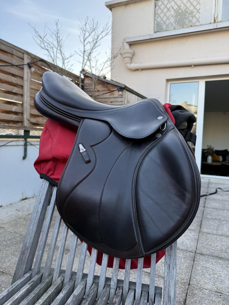 Selle mixte synergie spéciale Selleria Équipe taille 17