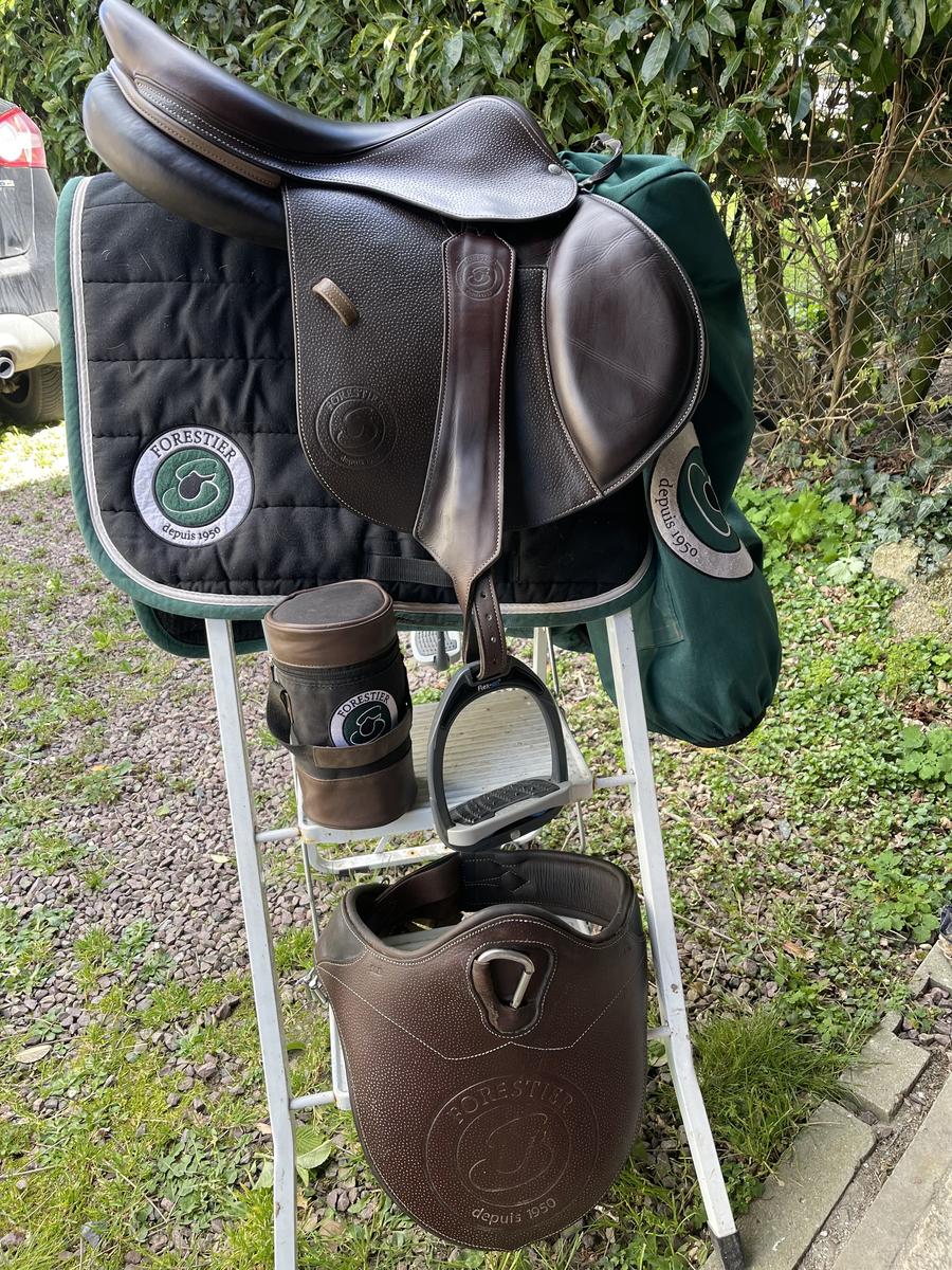 Selle Forestier 17 pouces