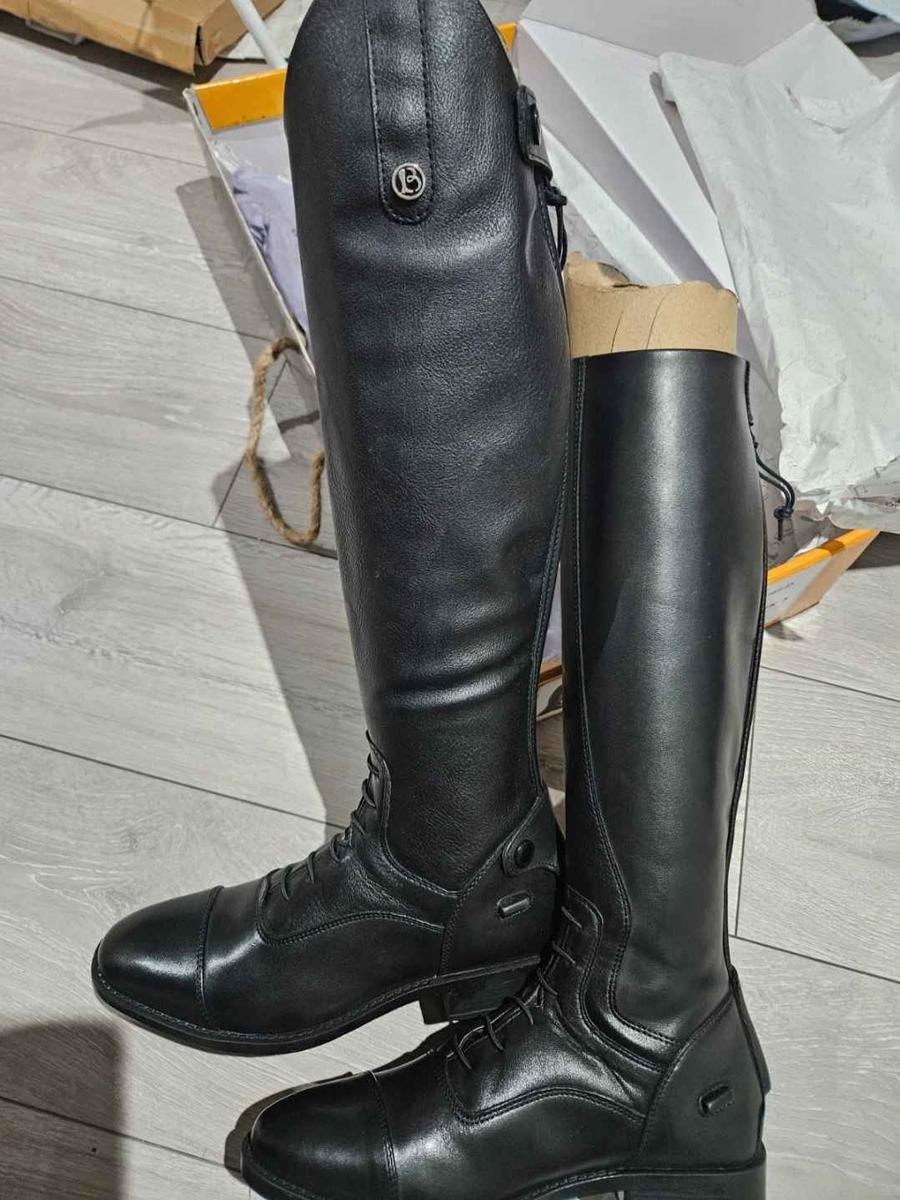 Bottes en cuir brogini