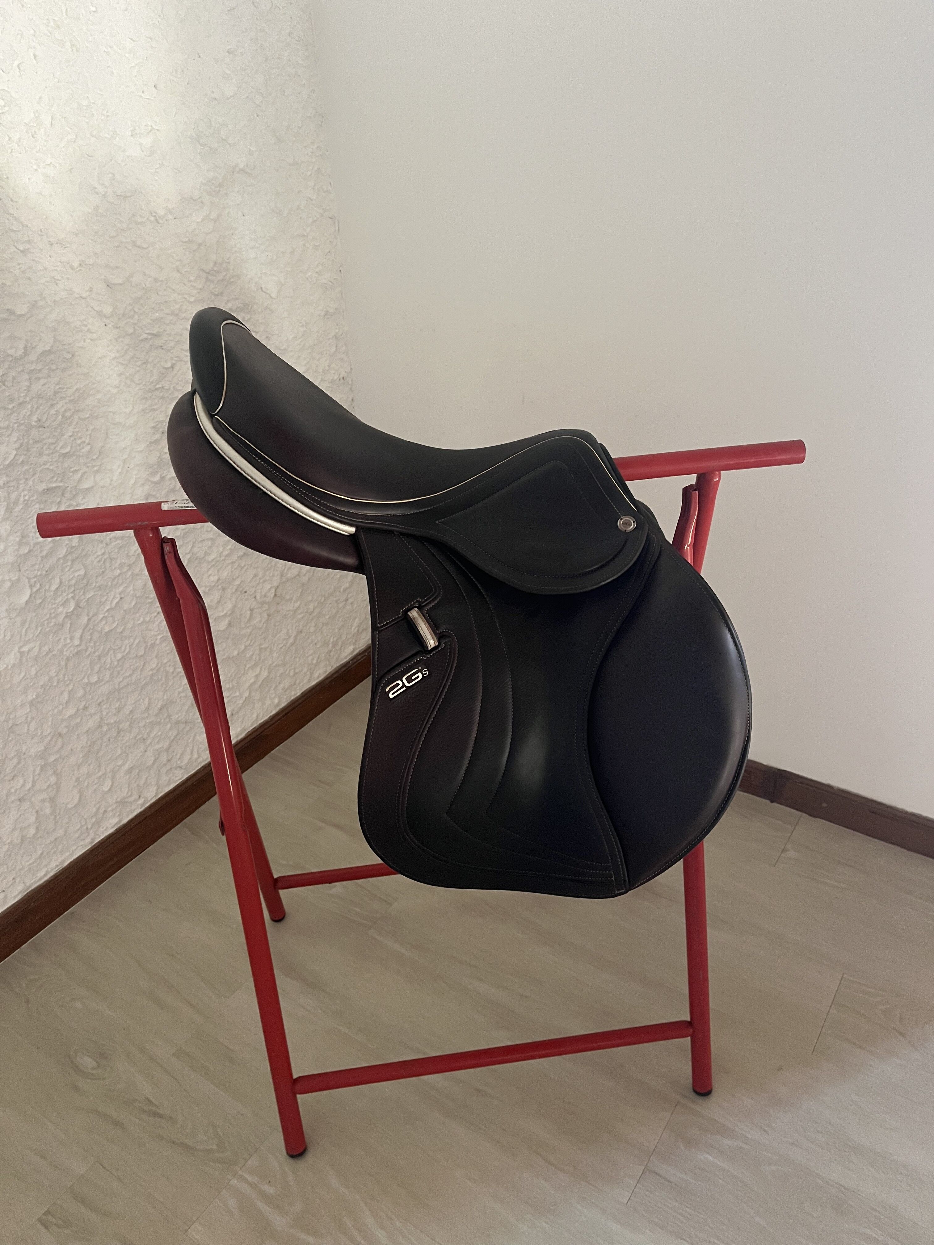 Selle CWD 2gs mademoiselle 17,5