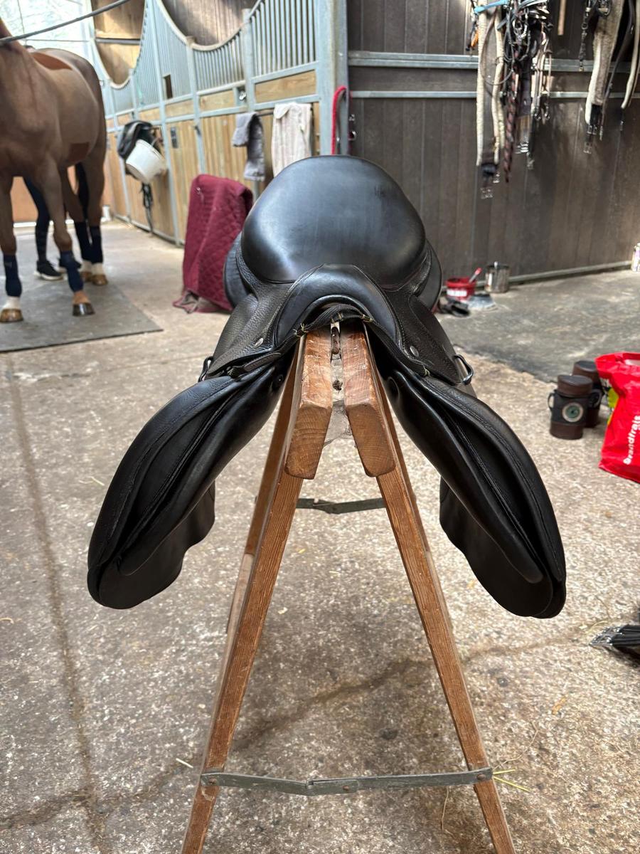 Selle Forestier : Seoul Pro 18” juin 2024 – valeur 3590 euros