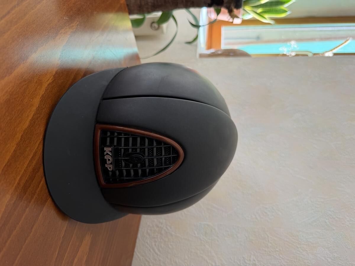 bombe kep italia noir mat