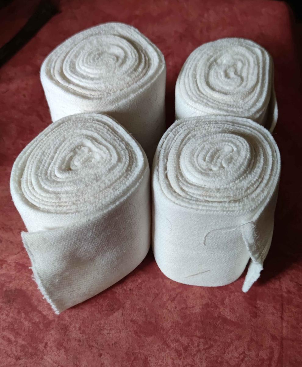 bandes de polo blanches