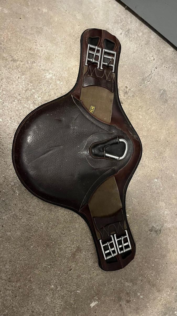 Sangle courte bavette Devoucoux