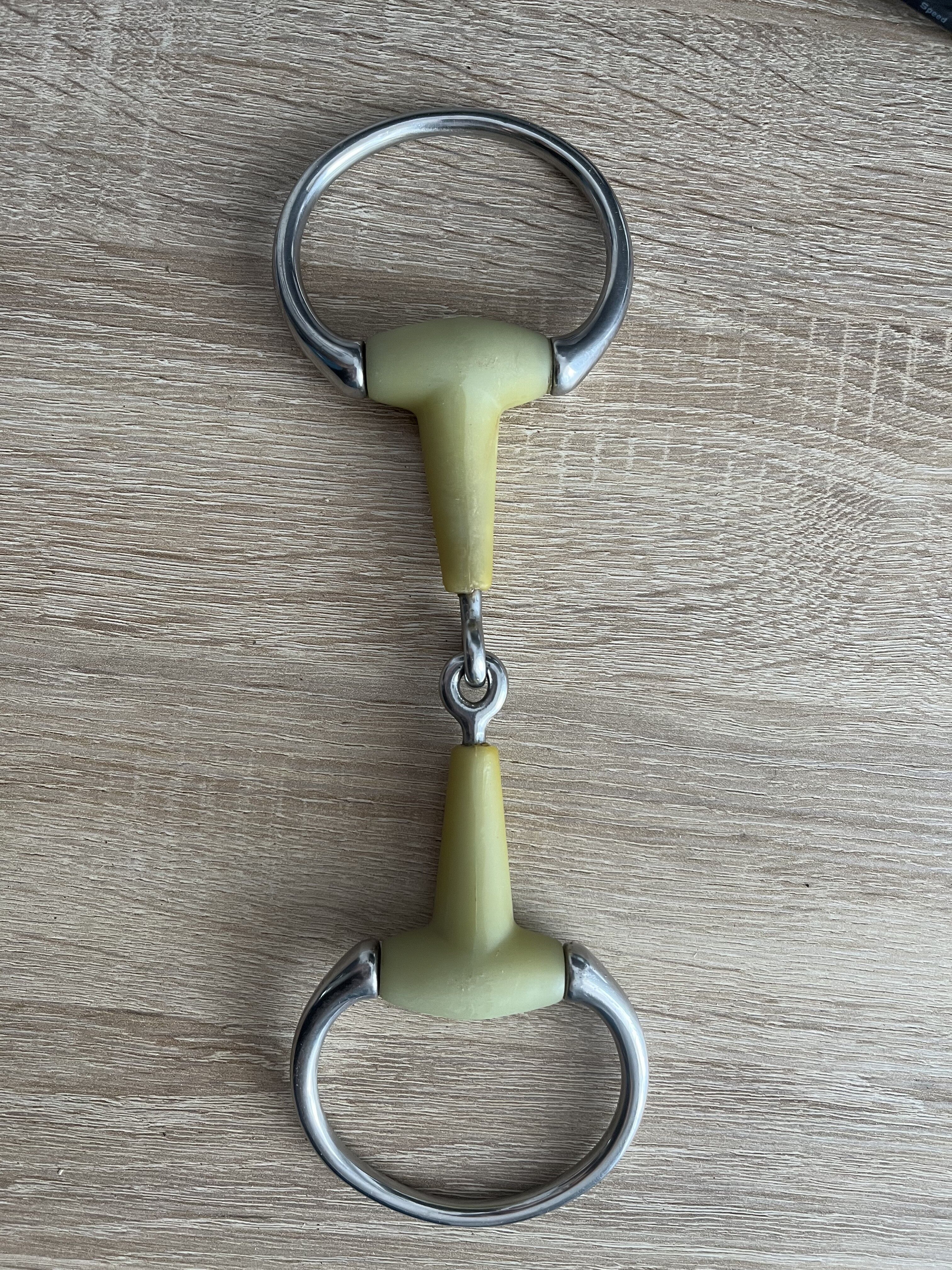 Mors a olive en résine