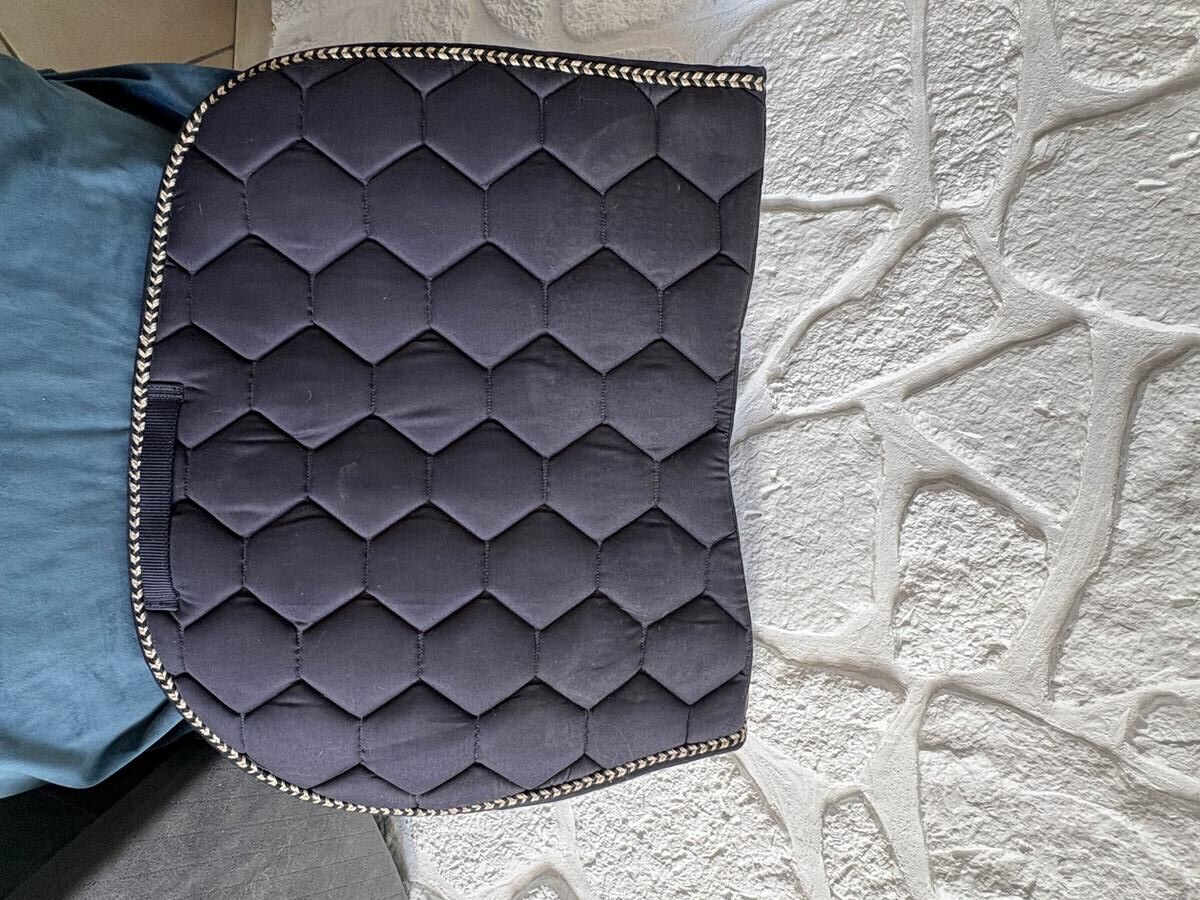 tapis de selle Flags & Cup liserés tressés