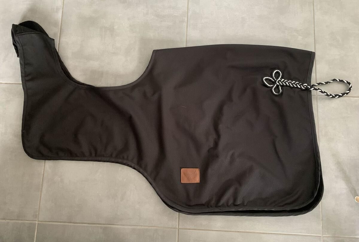 Couvre rein noir Paddock sport imperméable