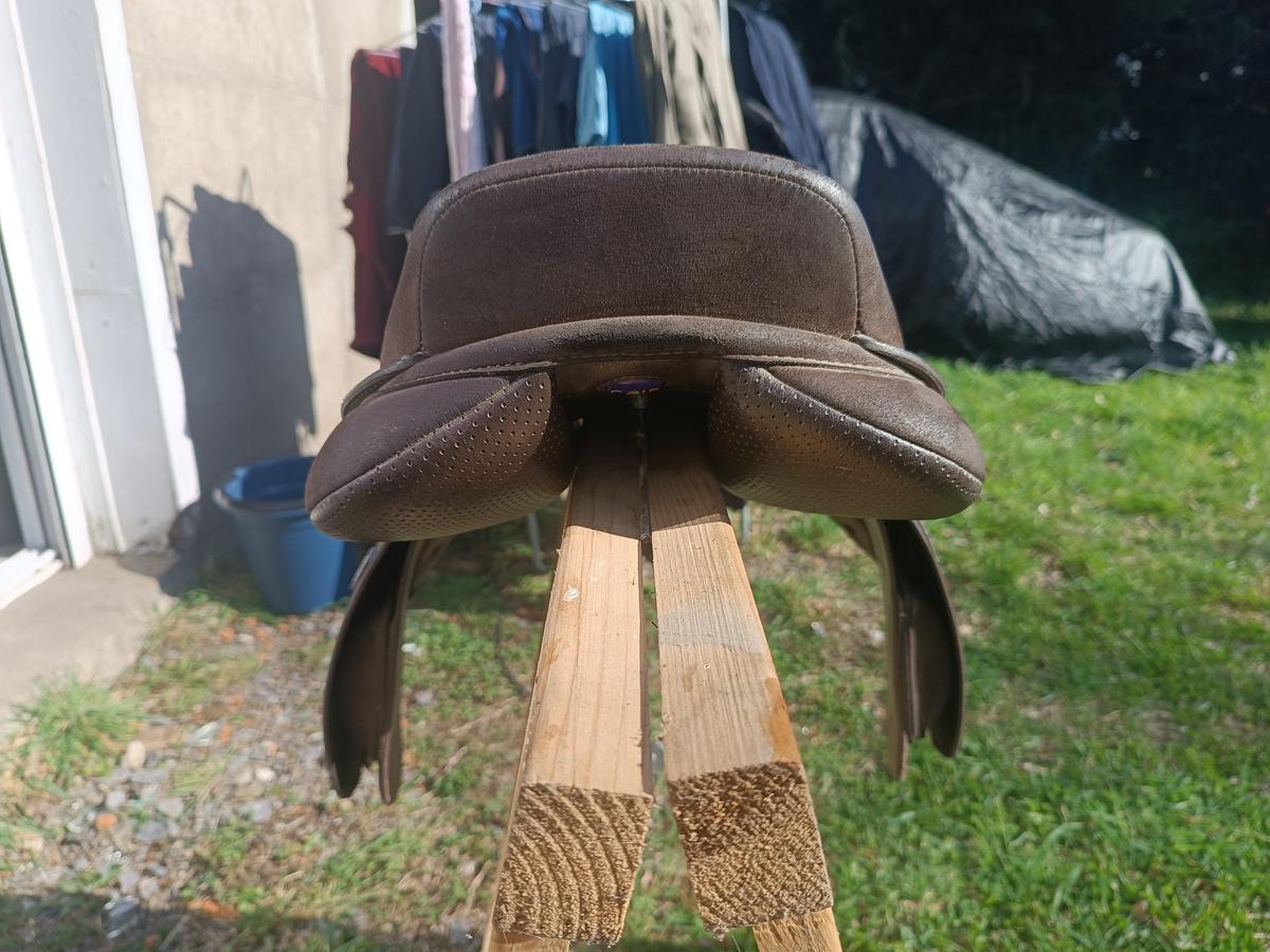 Selle wintec projump 16"