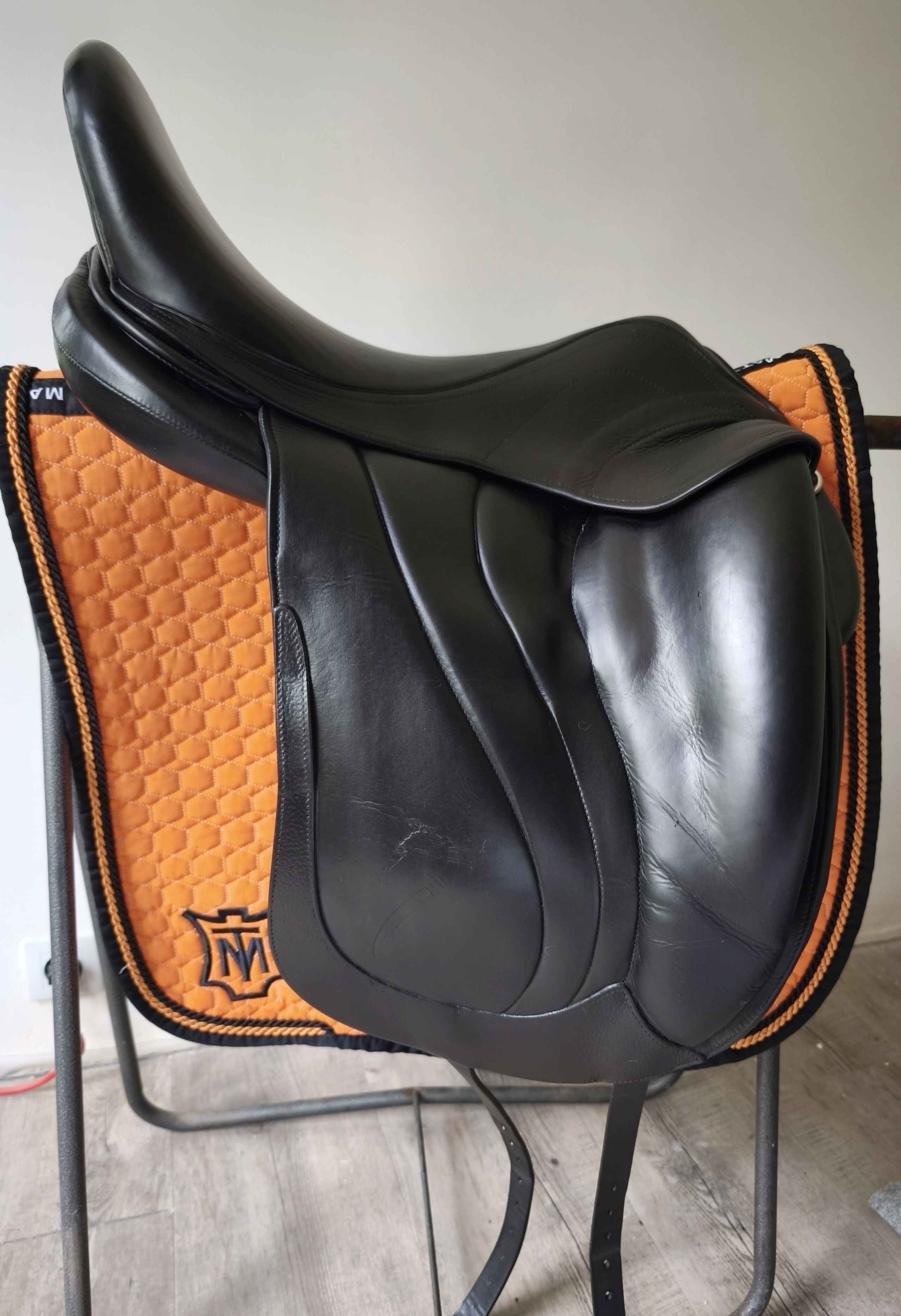 Selle 18" Antarès Concept Dressage