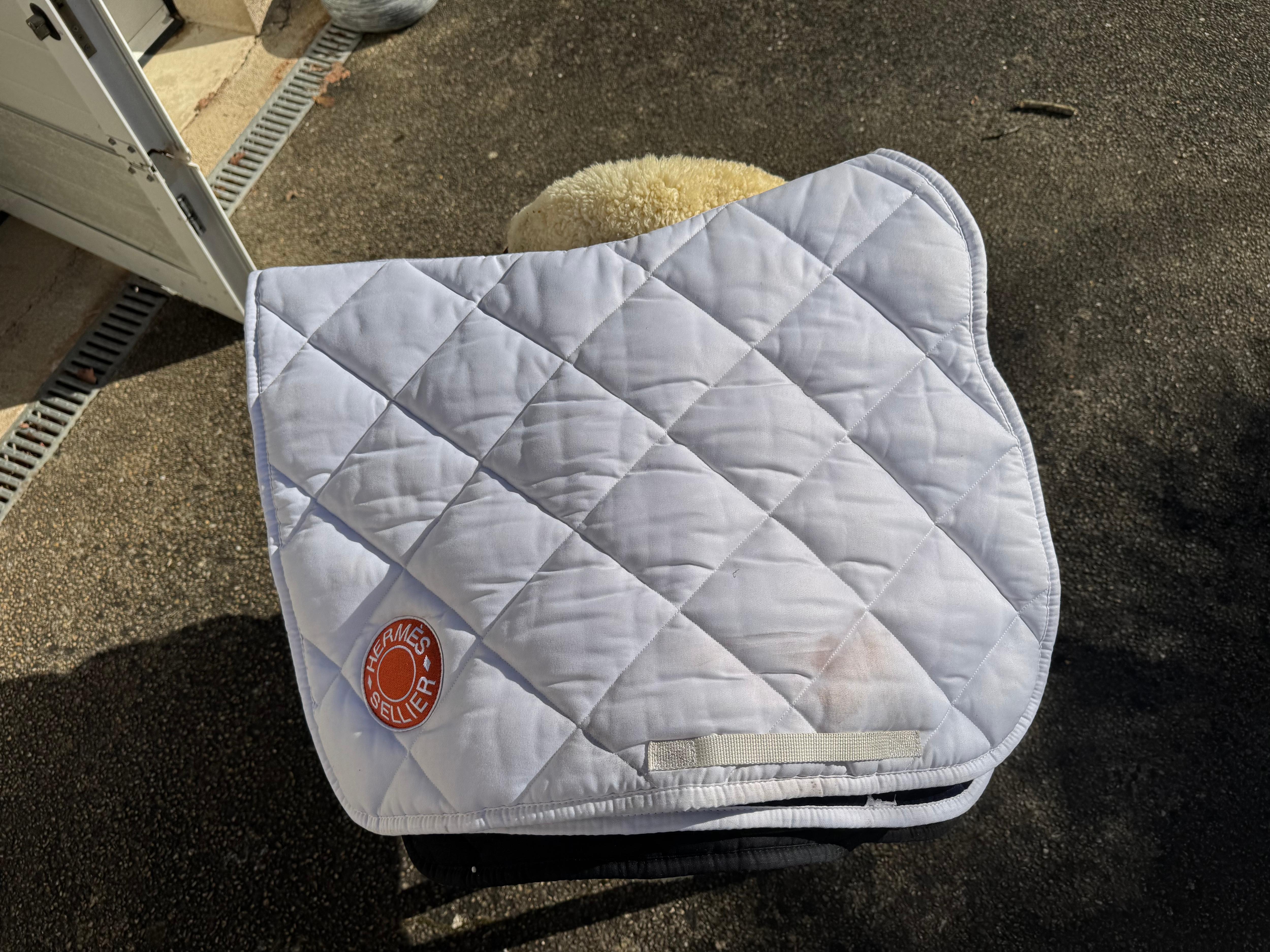 Tapis de selle Hermès blanc
