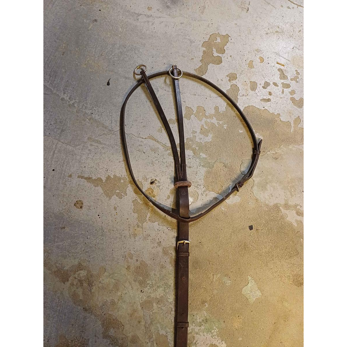 Martingale debout élevée Courbette - taille cheval, marron La Martingale debout élevée Courbette - taille cheval, marron La