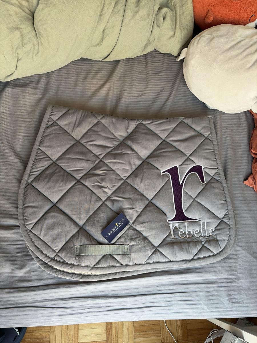 Tapis obstacle gris Rebelle