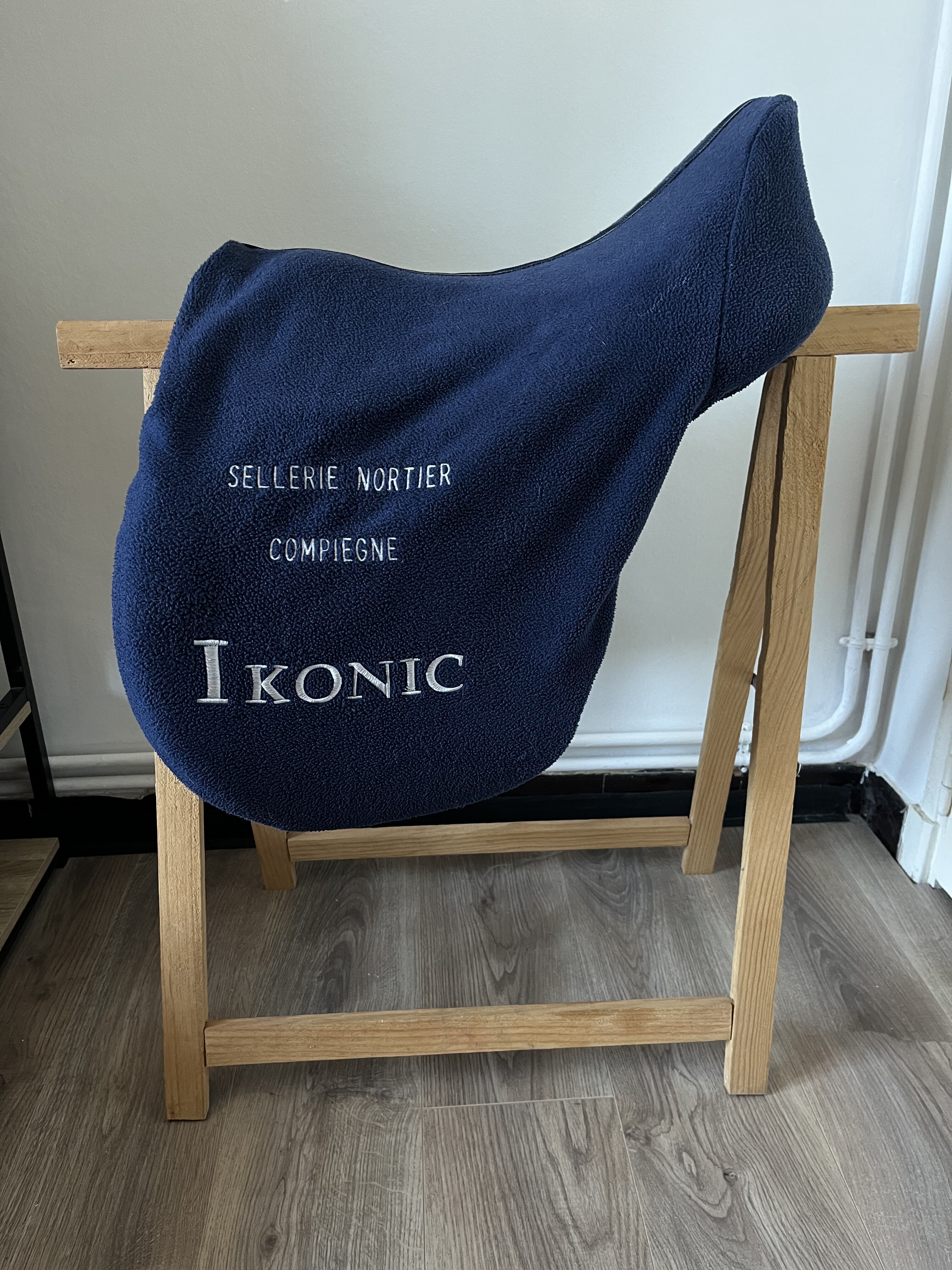 Selle mixte Ikonic 17,5 pouces