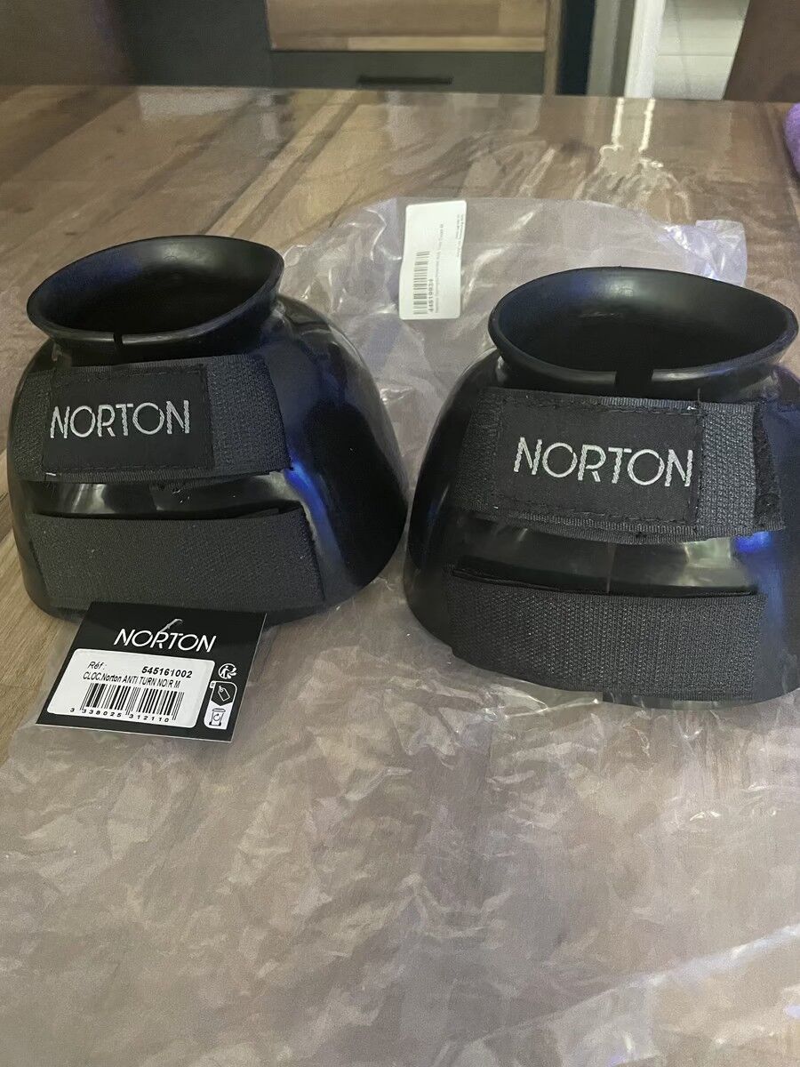 cloches neuves Norton