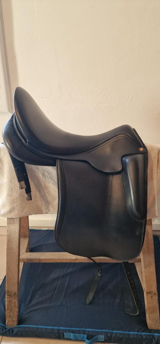 Selle dressage Aulion sellier