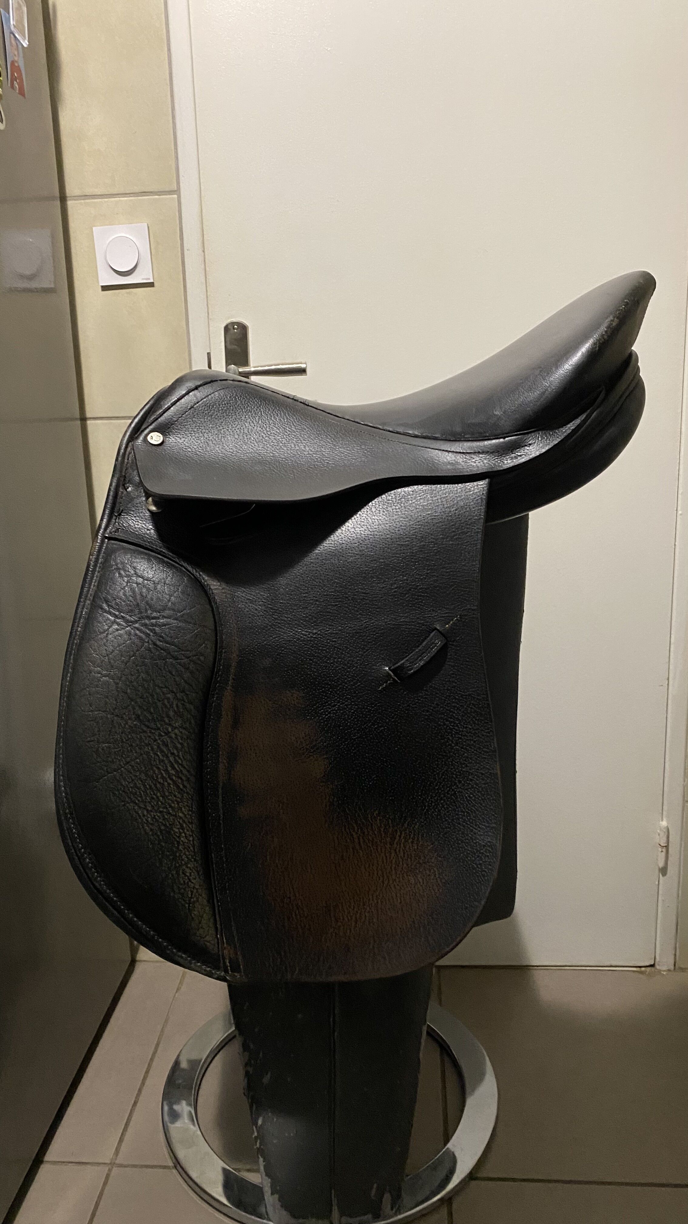 selle mixte 17’ Fouganza gp 300 cuir noir