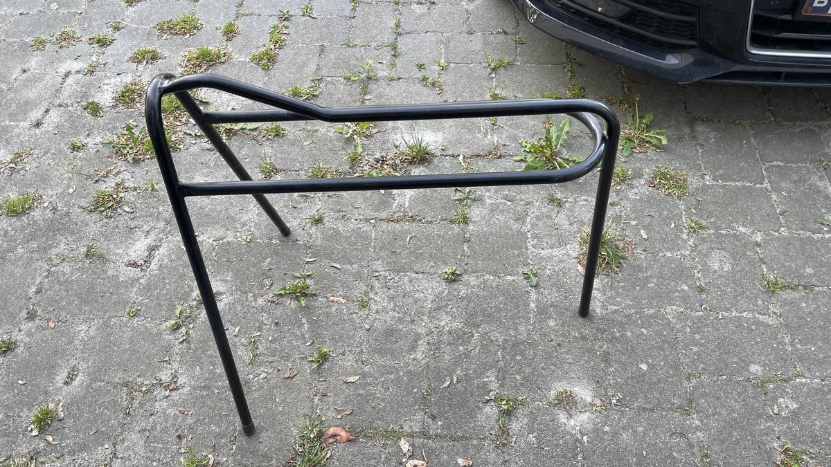 Porte selle démontable sur pied