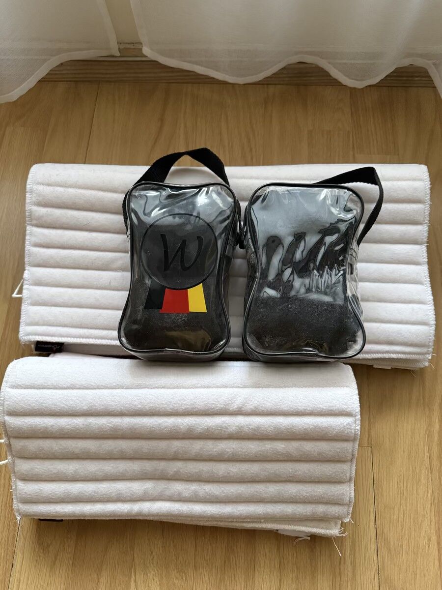 Bandes de repos Waldhausen noires 3 m (x4) + flanelles Fouganza blanches (x4) – Très bon état