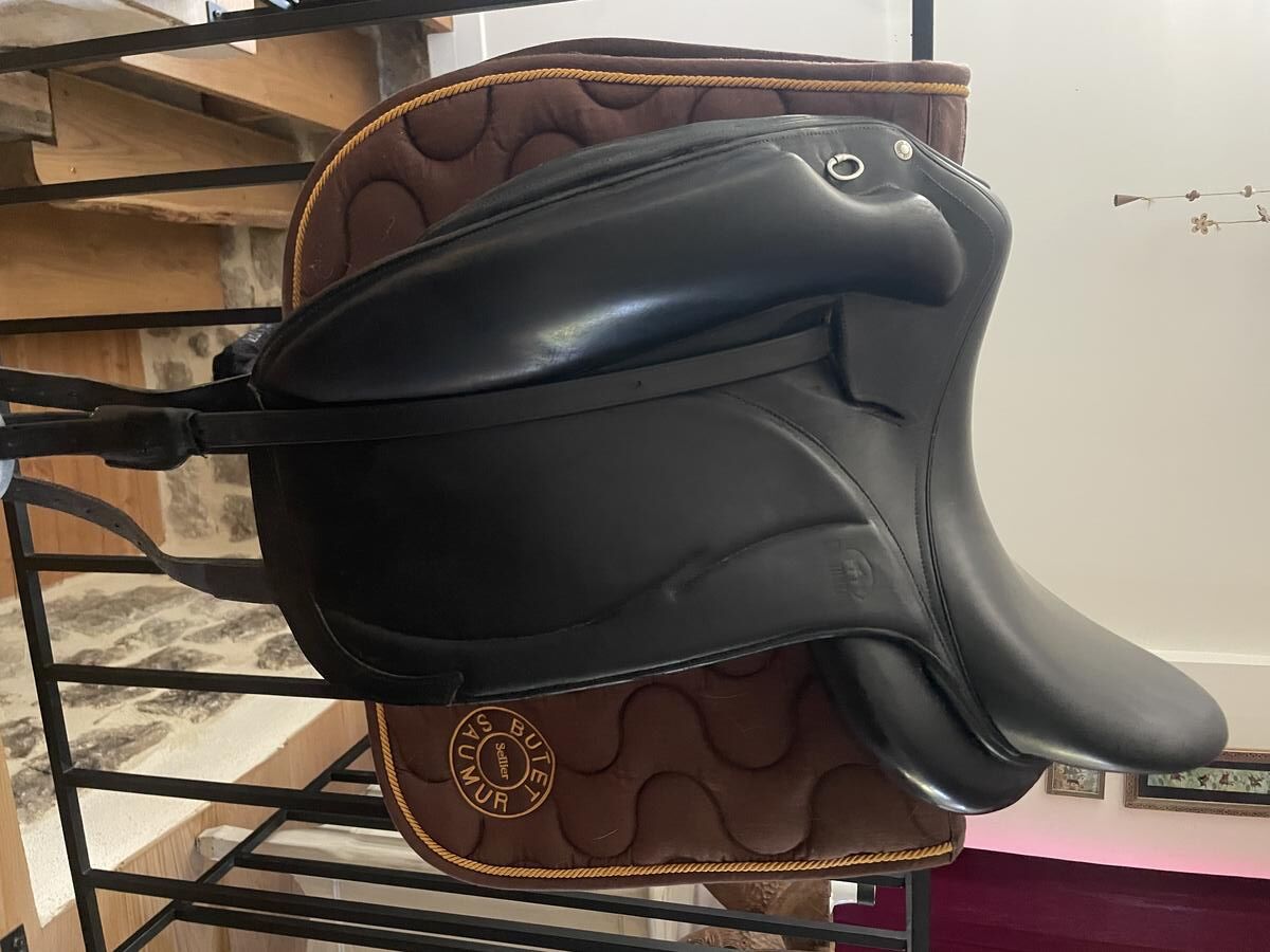 Selle dressage MAKILA Lab