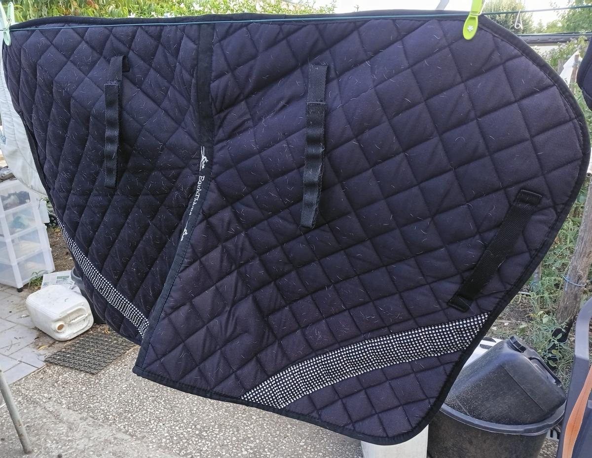 Tapis de selle noir
