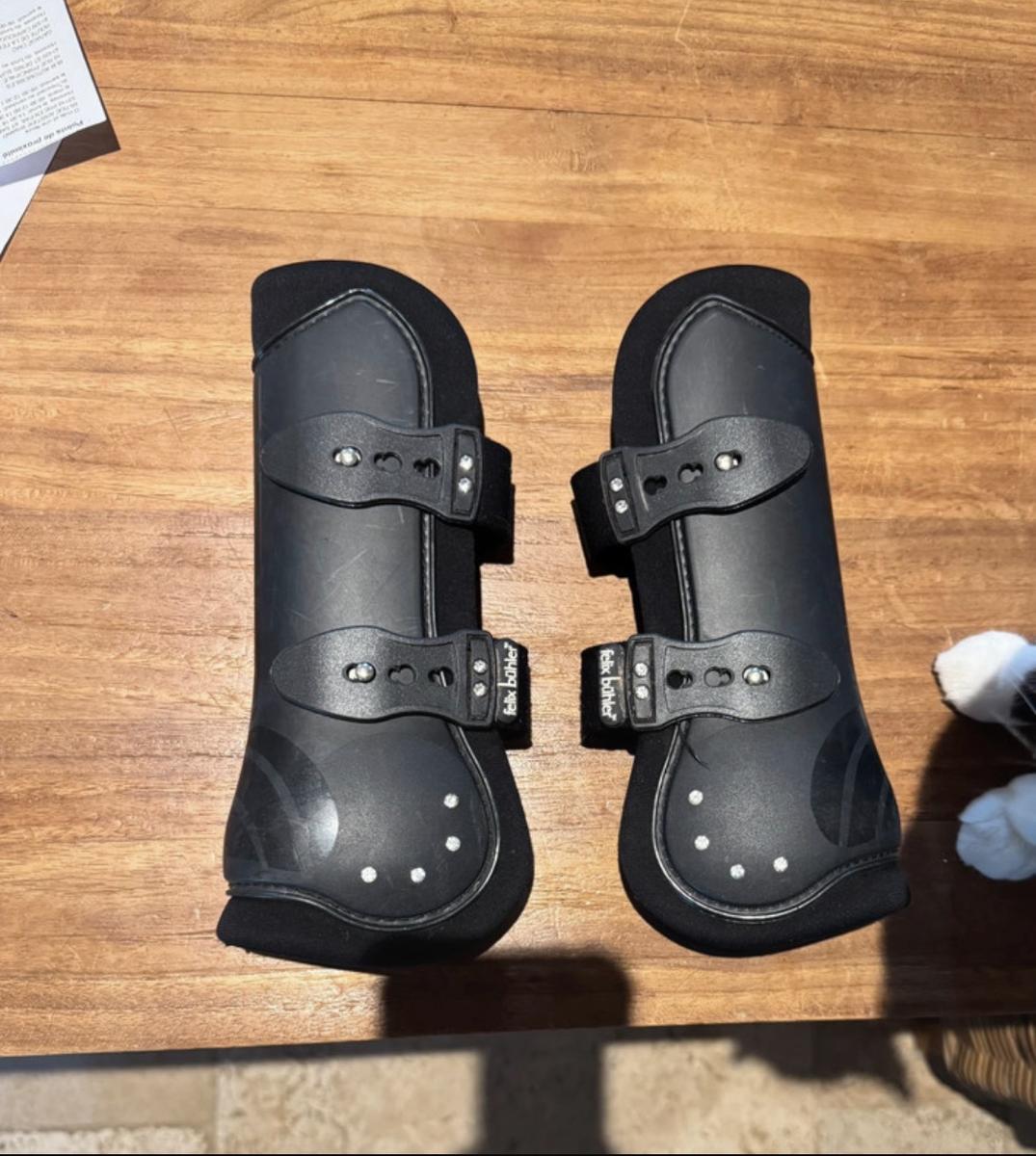 Ensemble guêtres et protège boulet à strass