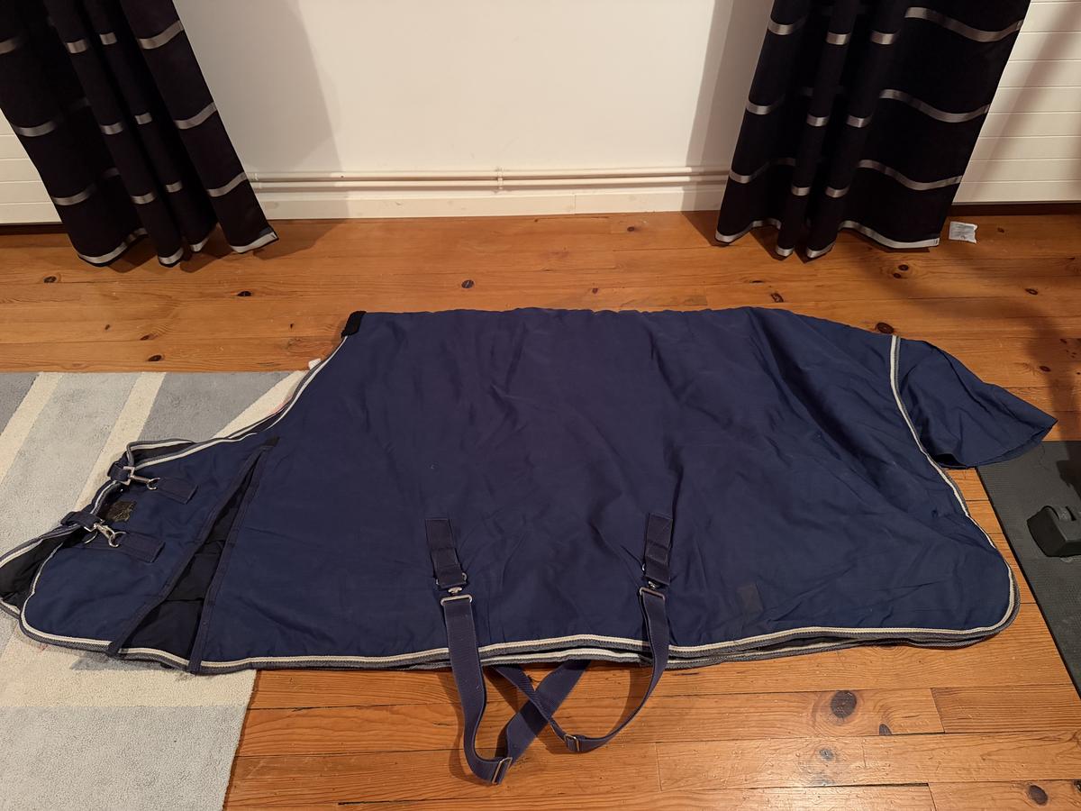 Couverture de box 300g / 145cm