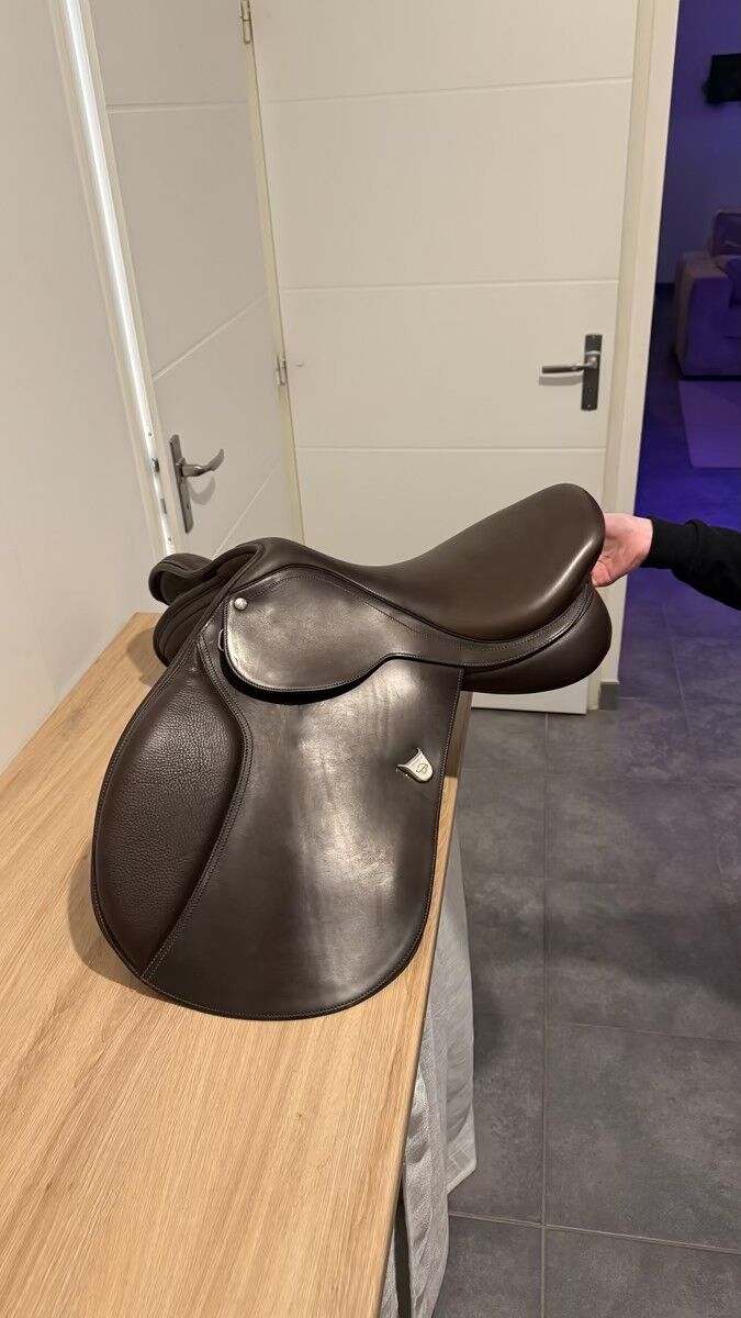 Selle Bates Caprili Close Contact CAIR – Excellent état