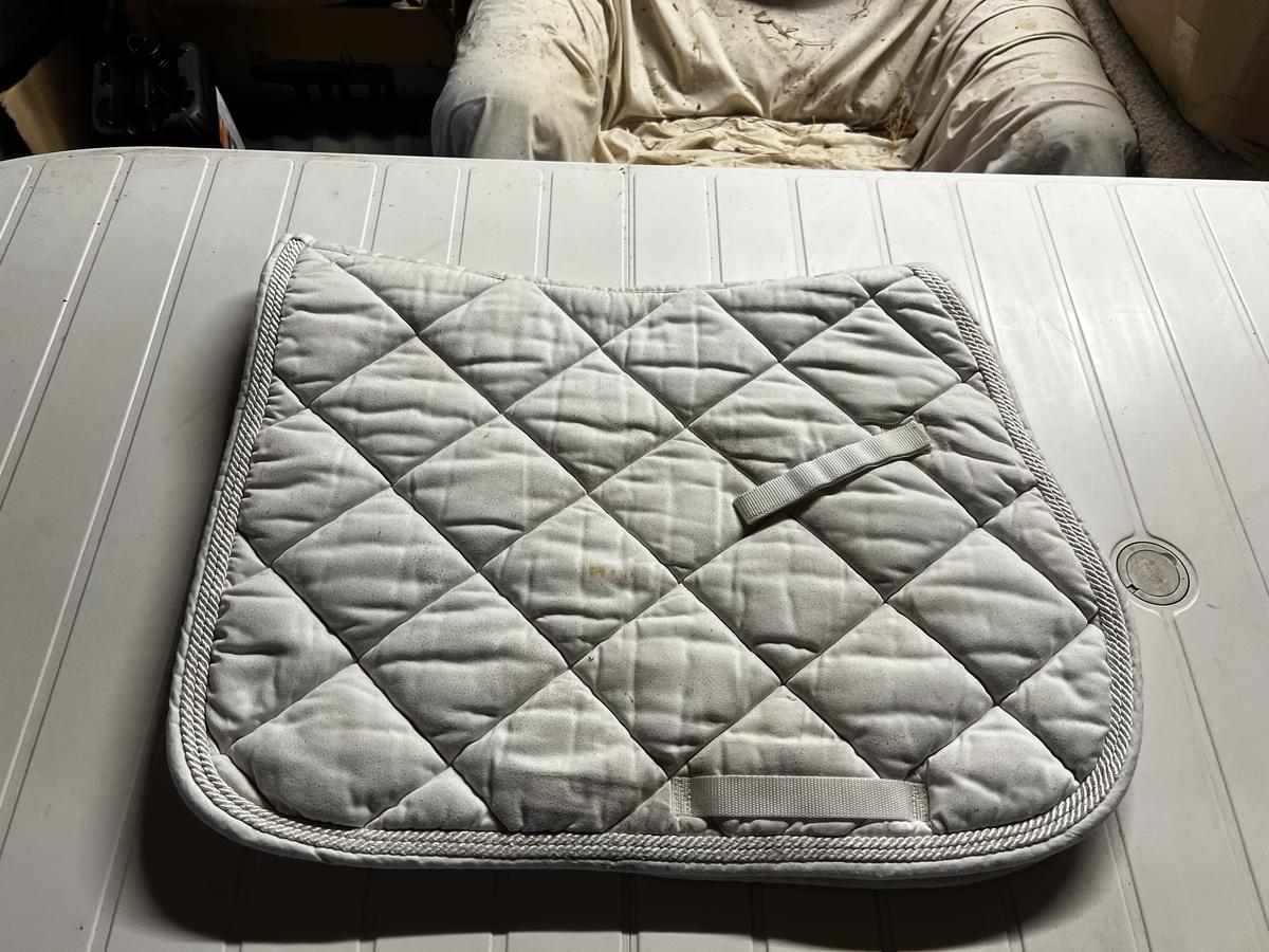 Tapis blanc de concours