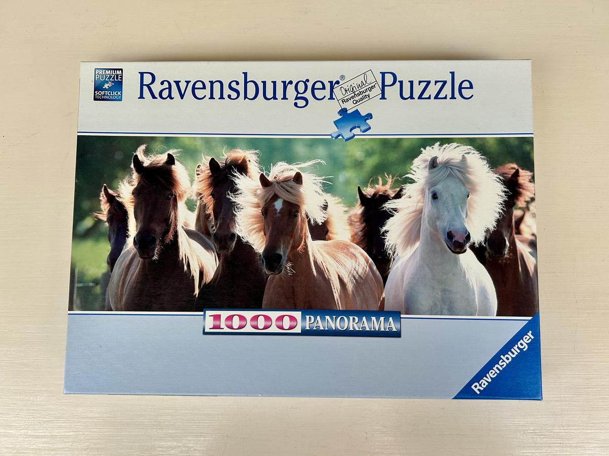 Puzzle panorama Chevaux Sauvages, Ravensburger, 98*37,5cm