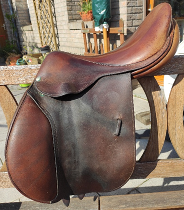 Selle mixte (17 pouces)