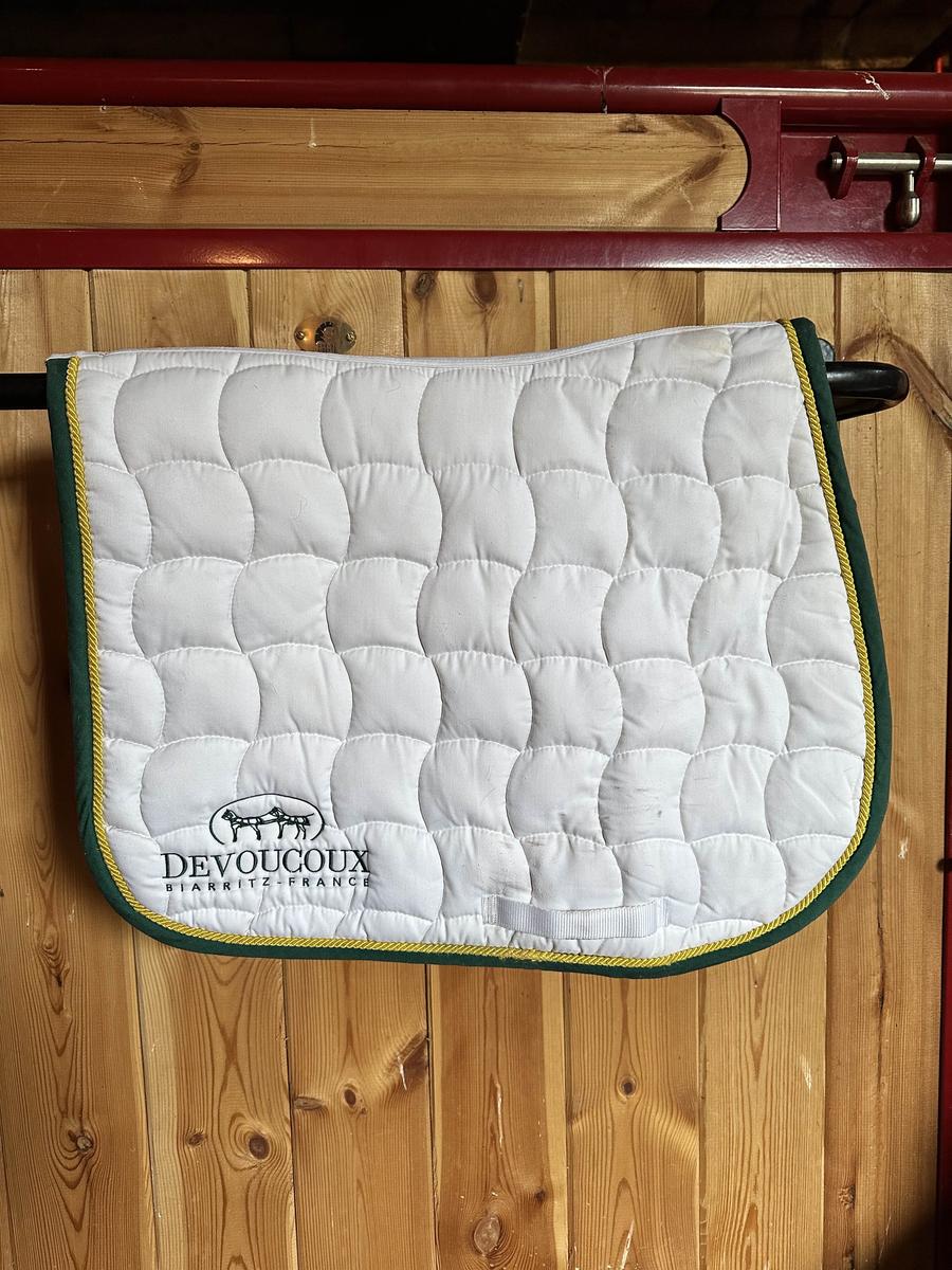 tapis Devoucoux blanc