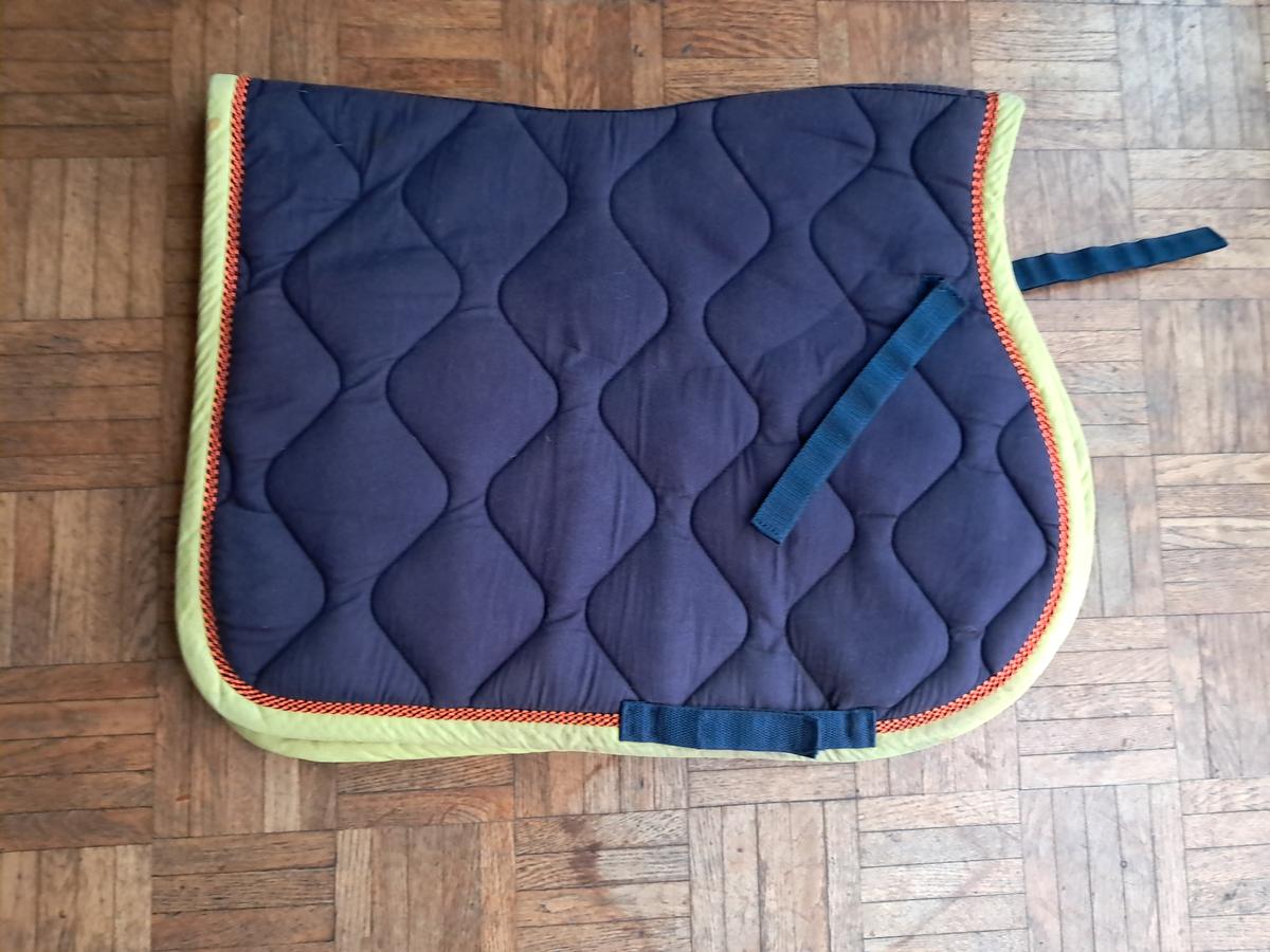 Tapis equiteme bleu marine