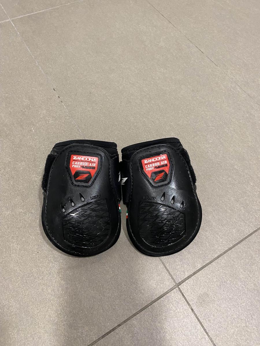 Protège-boulets pour poneys