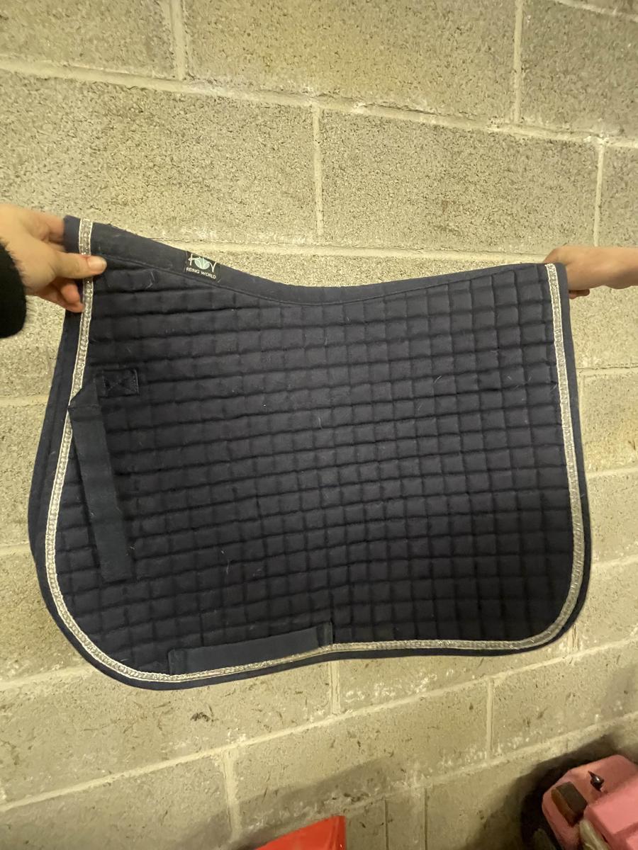 tapis equitème bleu