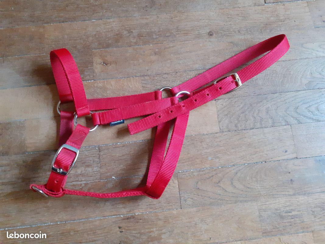 Licol nylon FOUGANZA rouge taille cheval