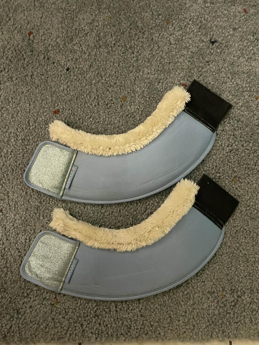 cloches Harcour bleu