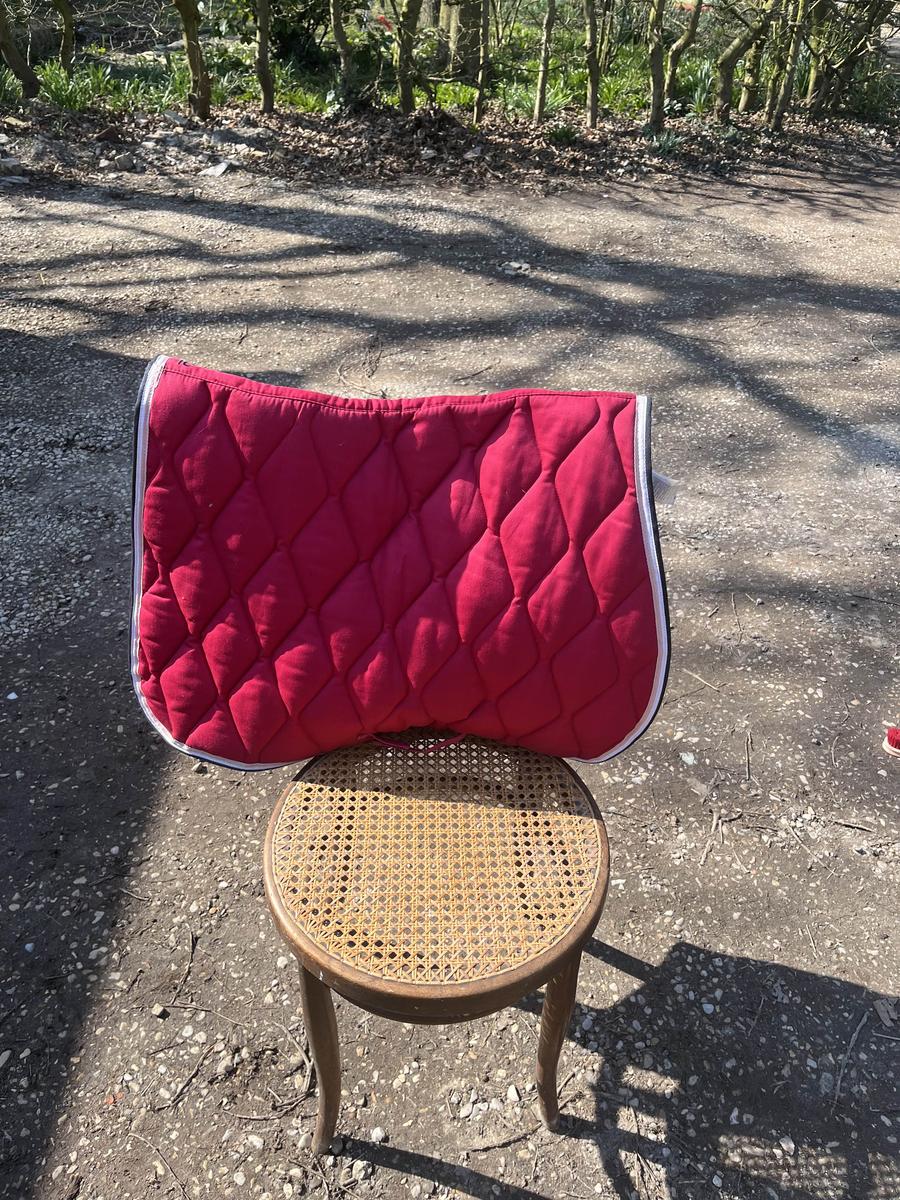 tapis fouganza rouge