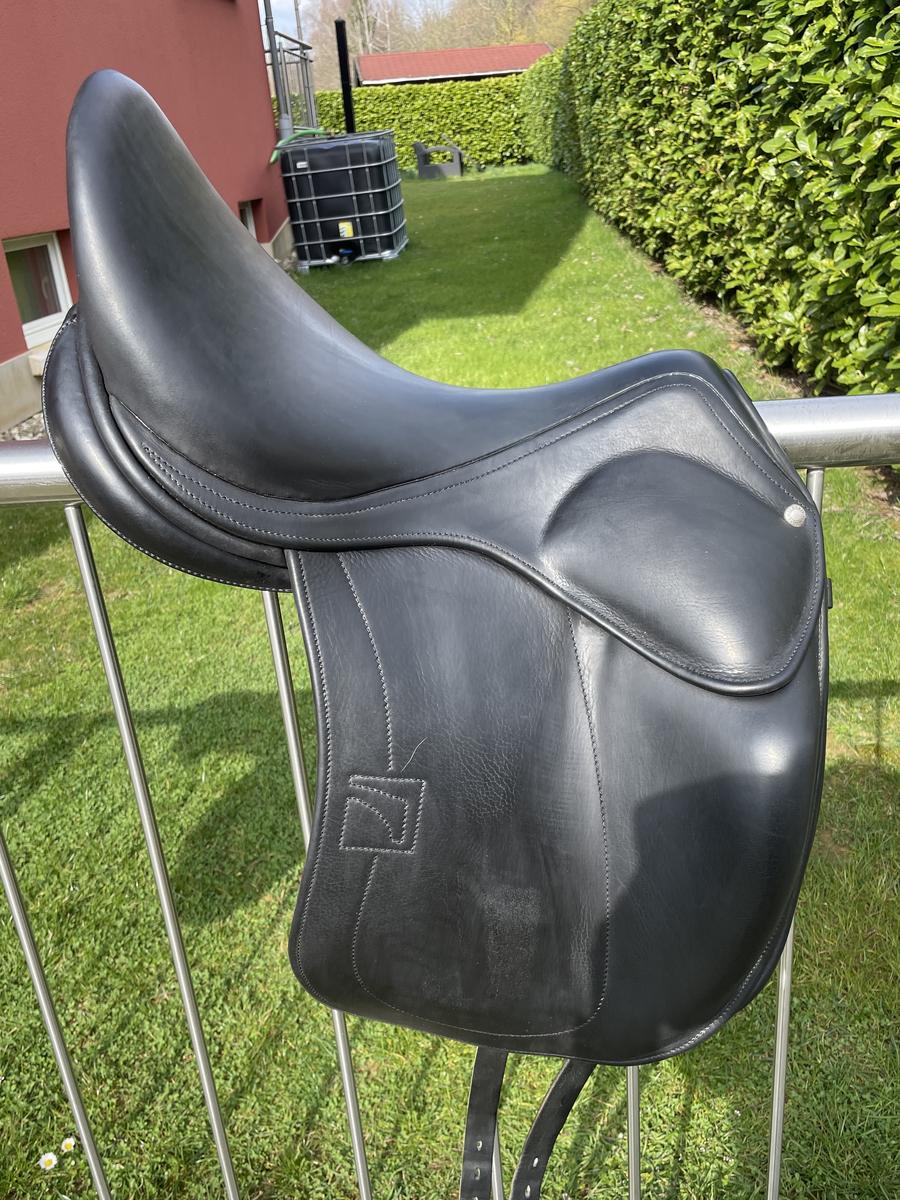 Selle de dressage Childeric