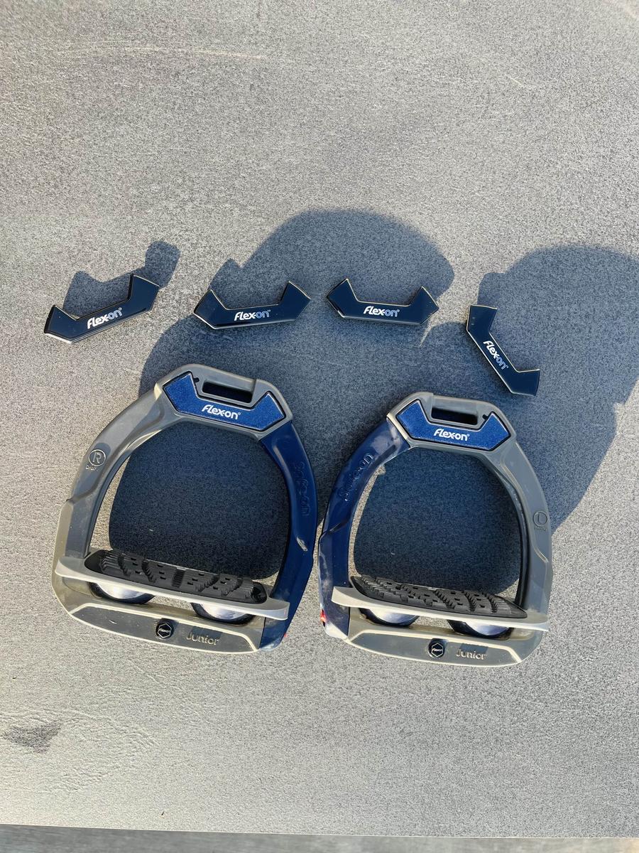 Étrier Flexon junior personnalisé avec rechange.