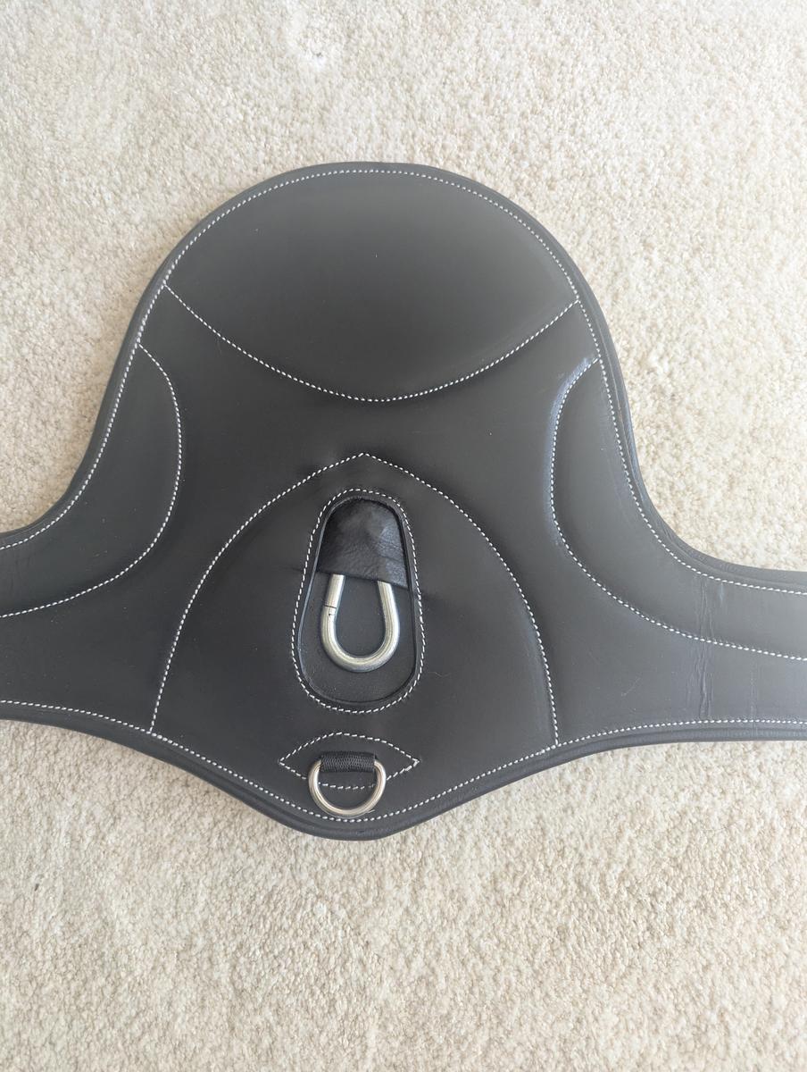 Sangle bavette cuir 110