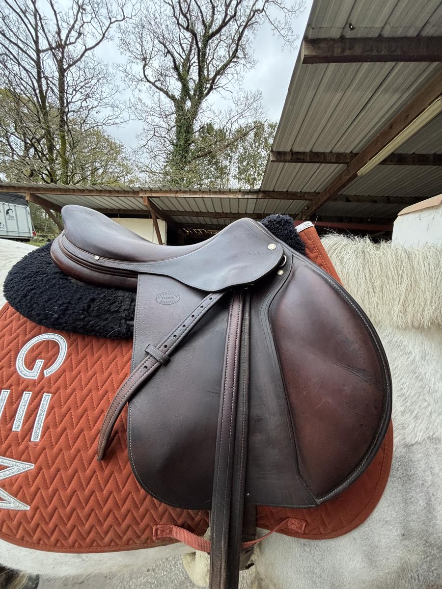 Selle Devoucoux 17,5 mixte