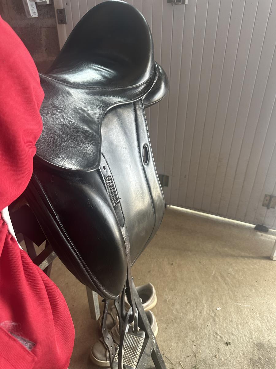 Selle de dressage Time rider